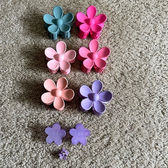 Unbranded Accessories - Flower Hair Claw Clips - Huge lot of‎ 9 Clips - Large, Small & Mini EUC